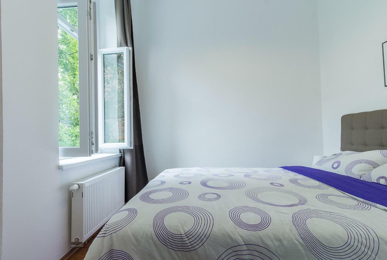 Bravo Apartment